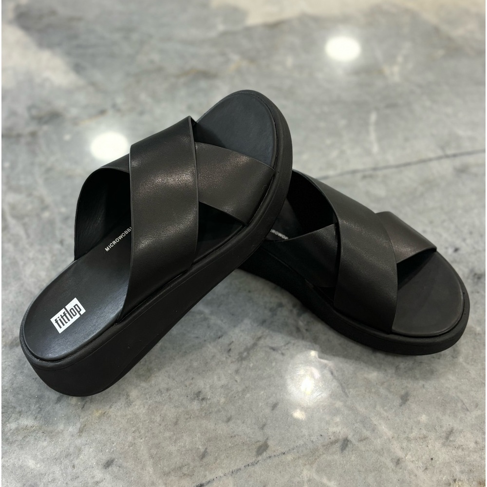 Fitflop Flatform cross slide excellent new condition size 7 black